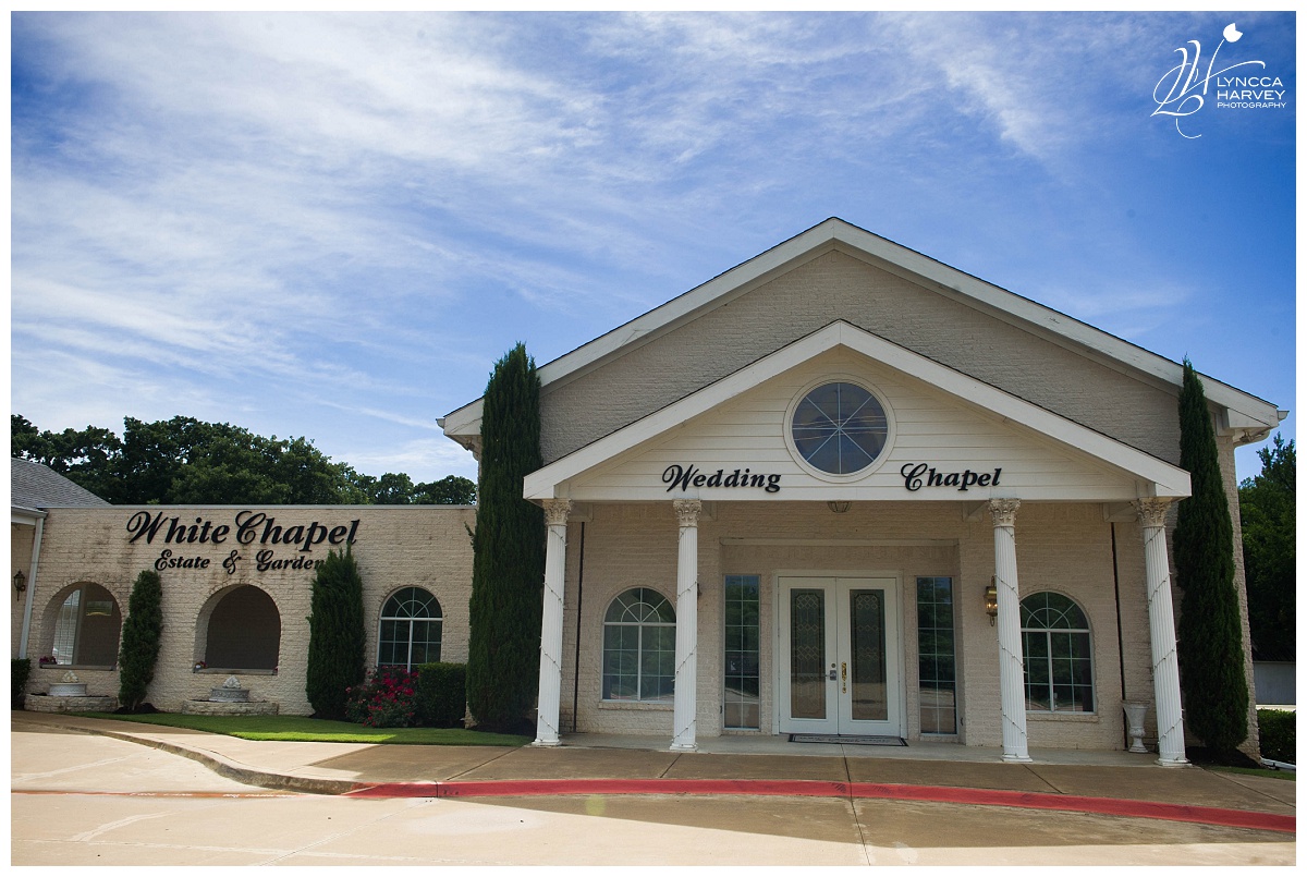 Fort Worth Wedding Photographer White Chapel Estates & Gardens Derek